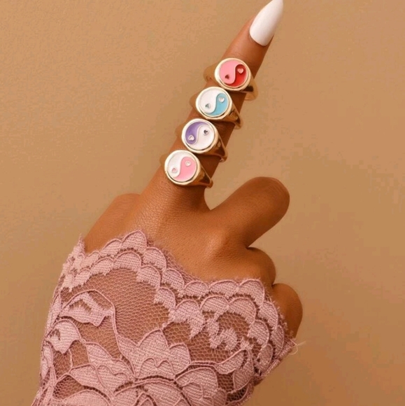 Yin Yang Ring sz 8 - Picture 5 of 6